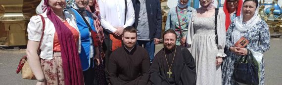 25 мая, в день праздника Вознесения Господня, духовенство Оболонского благочиния вместе с прихожанами приняли участие в молитвенном стоянии в Киево-Печерской Лавре