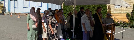 20 июля духовенство Оболонского благочиния вместе с прихожанами приняли участие в молитвенном стоянии в Киево-Печерской Лавре.