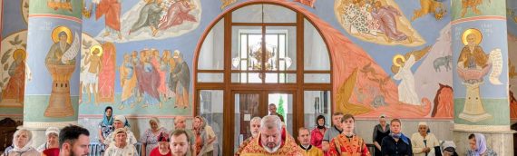 09 августа, в день памяти вмч. Пантелеимона Целителя, в нашем храме состоялось праздничное Богослужение.