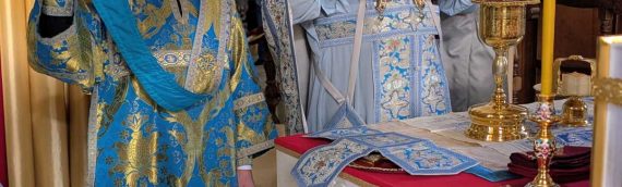 В праздник Успения Пресвятой Владычицы нашей Богородицы и Приснодевы Марии в нашем храме было совершено торжественное Богослужение.