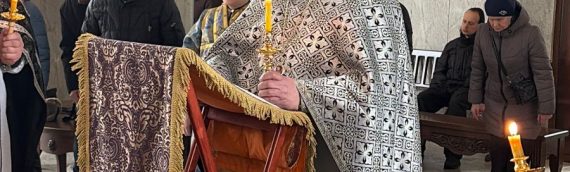 01 марта, в 1-ю неделю Великого поста – неделю Торжества Православия, в нашем храме было совершено Торжественное Богослужение.