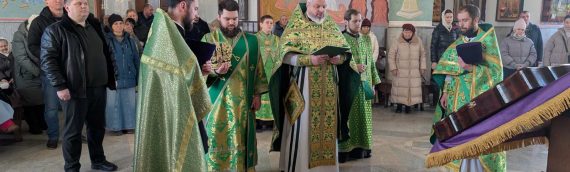 08 марта, во 2-ю неделю Великого Поста, в день памяти свт. Григория Паламы, архиеп. Фессалонитского, а также праздник всех преподобных Киево-Печерских, в нашем храме было совершено Торжественное Богослужение.